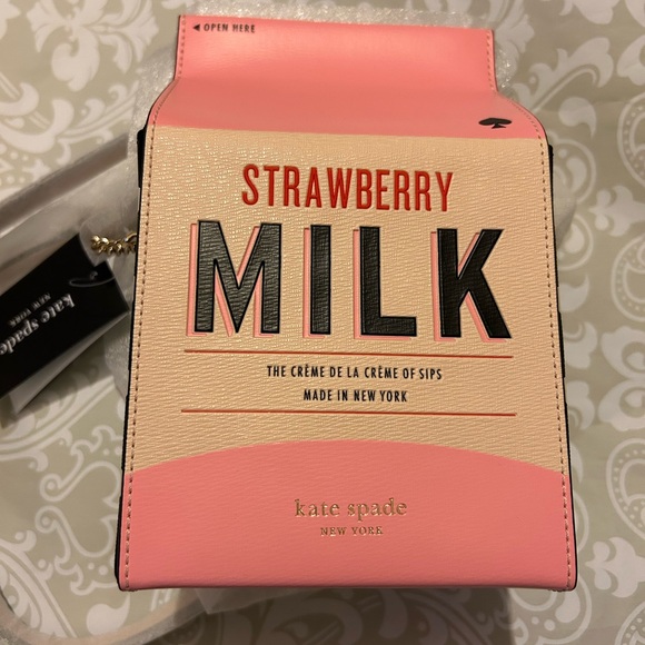 đźŤSOLD Kate Spade🍓Strawberry Milk Carton Printed Crossbody Novelty New Holiday - Picture 2 of 4
